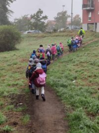 Ausflug der Bärenklasse zum Burbacher Waldweiher